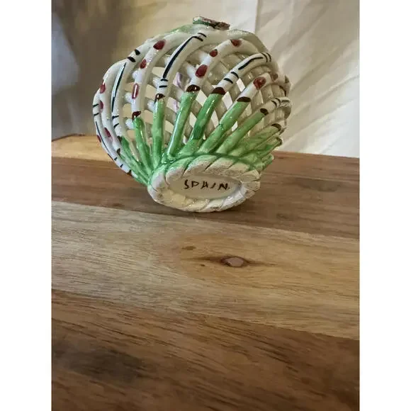 Vintage Spanish Hand-Painted Woven Lattice Pottery Basket Trinket Dish - Picture 9 of 10